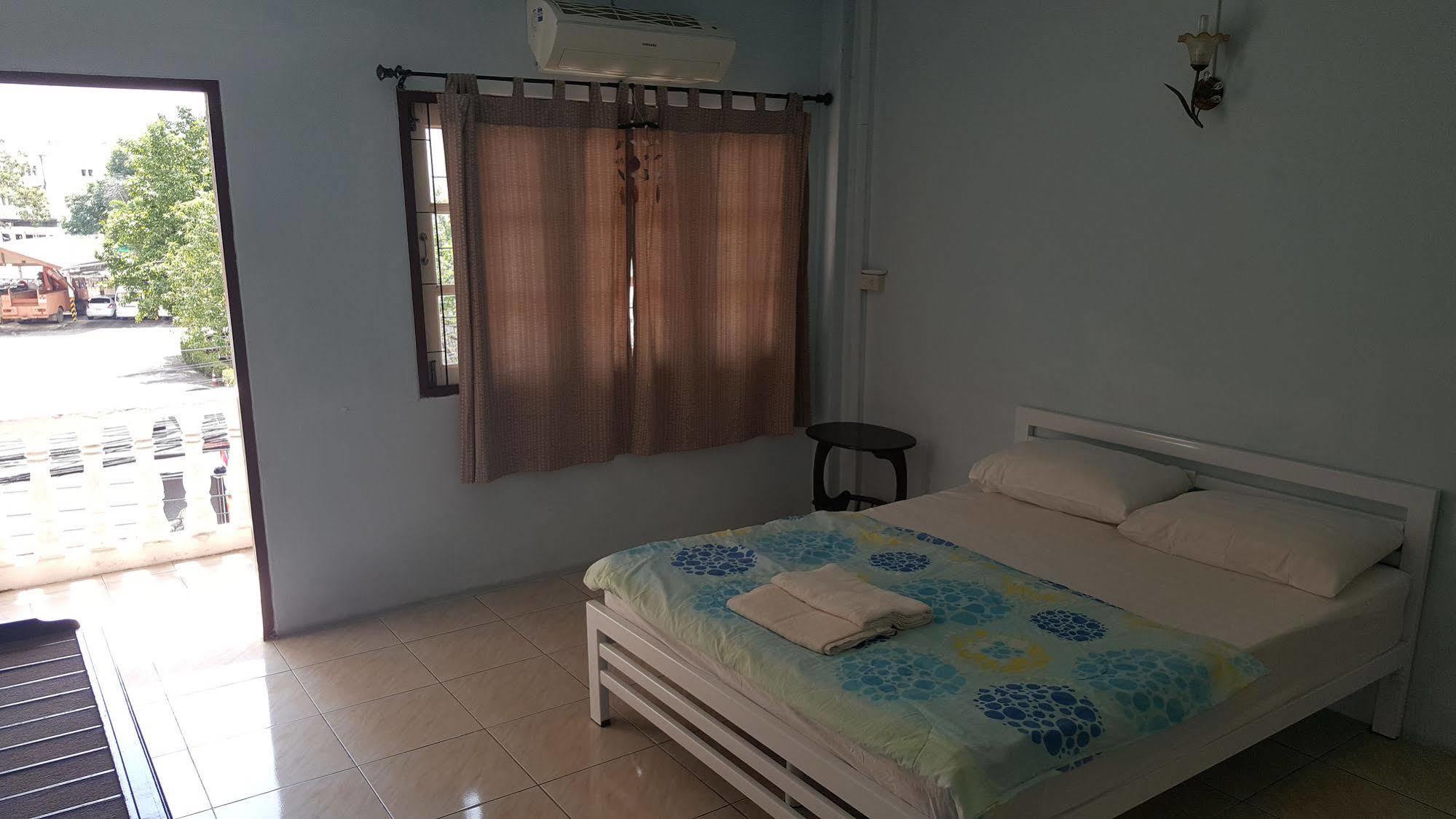 Phuket Blue Hostel Eksteriør bilde